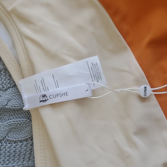 NWT Cupshe One Shoulder One Piece Swimsuit Size Large - Picture 2 of 7